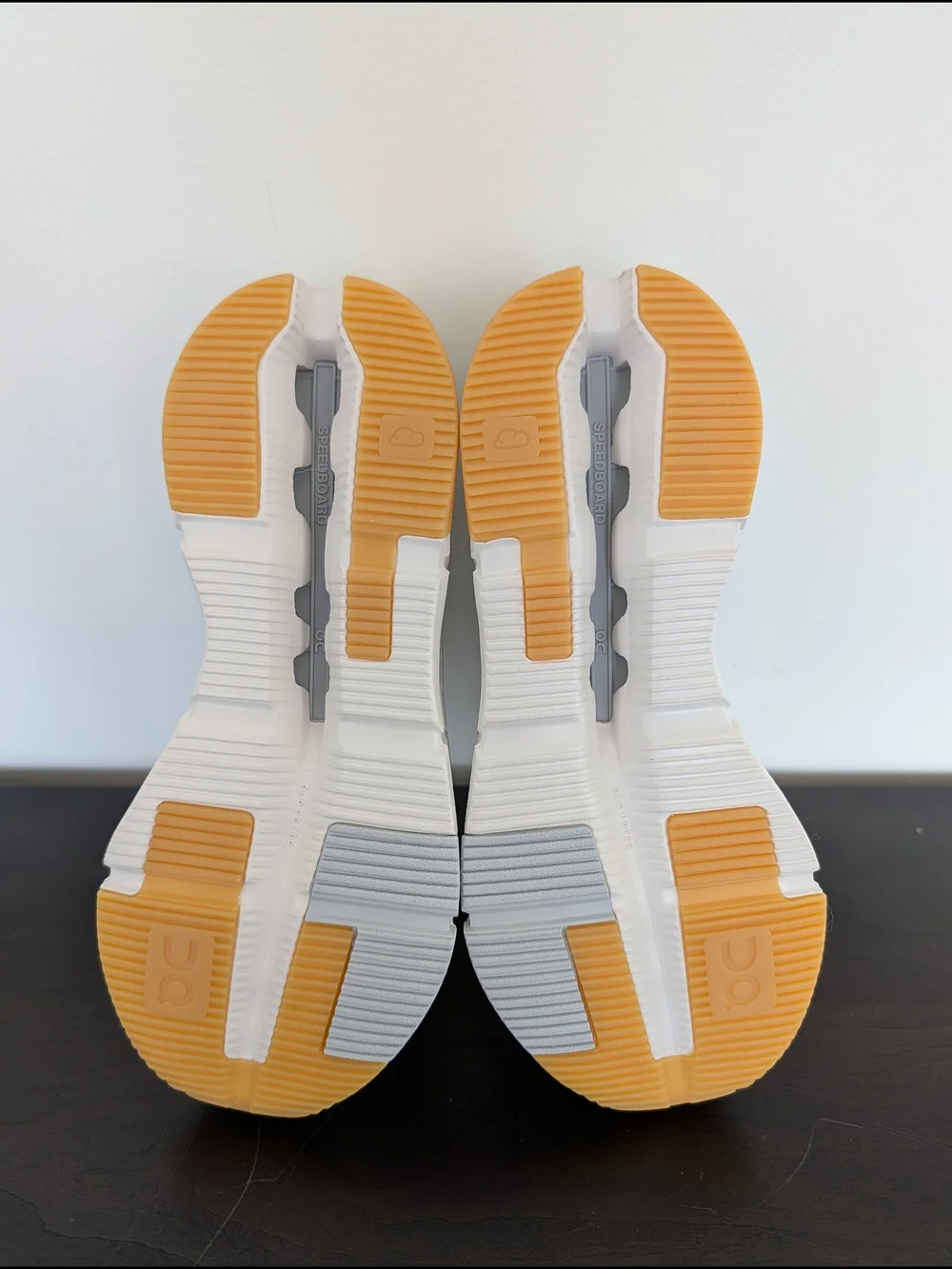 NIB On Running Women’s Athletic Sneakers - White with Gum Sole - Picture 2 of 4